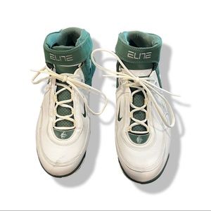 Nike Airmax Elite basketball shoes size 12